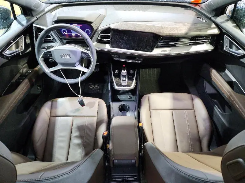 2025 AUDI Q4 E-TRON PREMIUM  