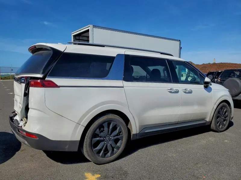 2024 KIA CARNIVAL SX  