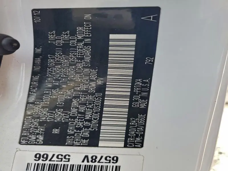 2013 TOYOTA SIENNA XLE  