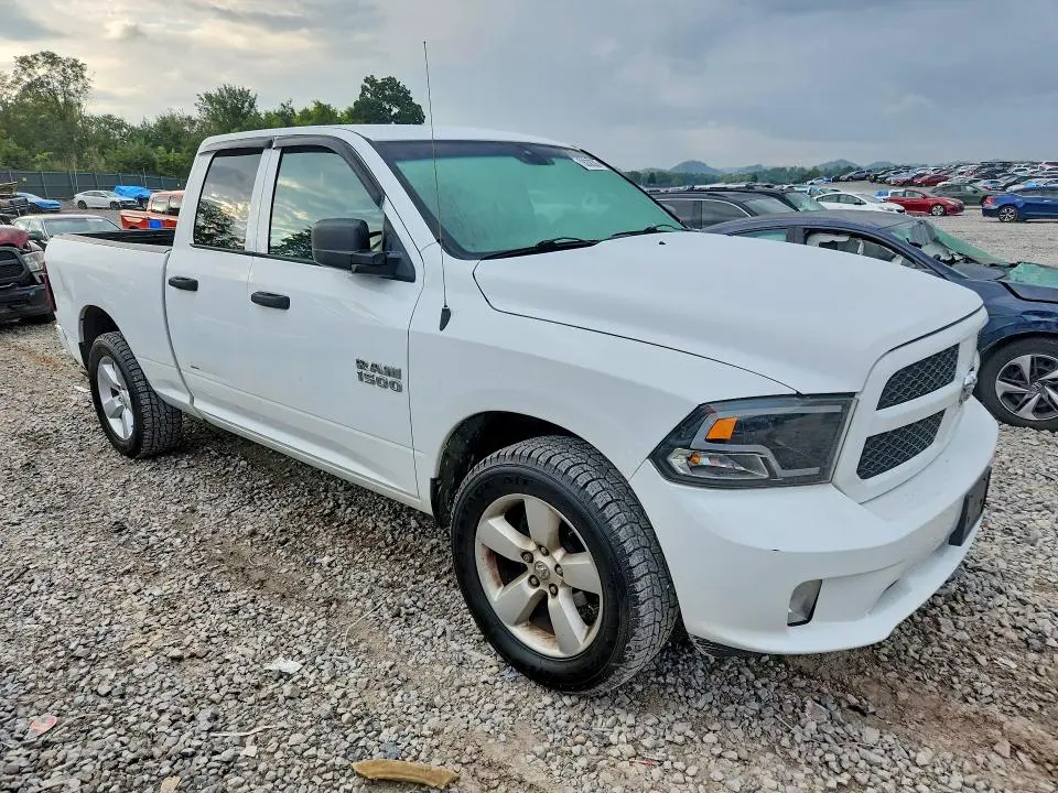 2016 RAM 1500 ST  