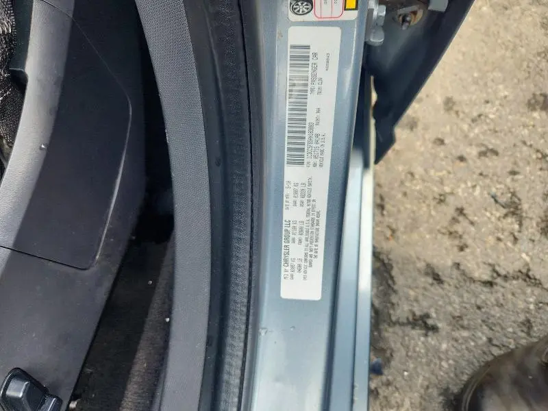 2010 CHRYSLER SEBRING LIMITED  