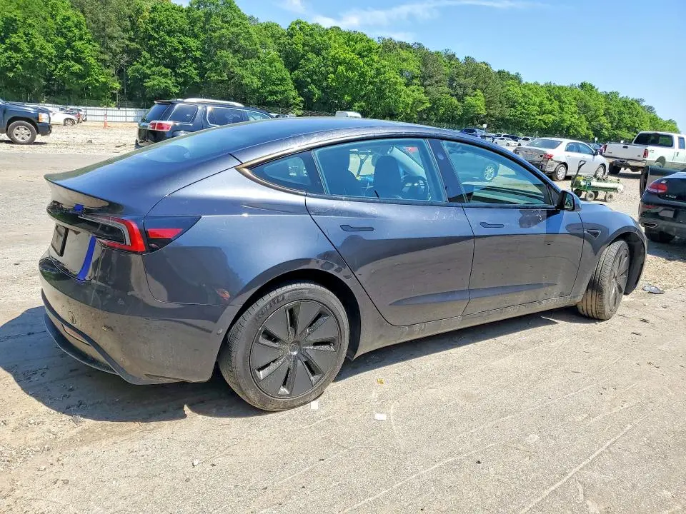 2025 TESLA MODEL 3   