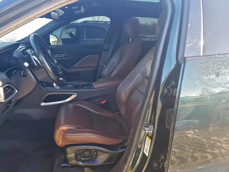 2017 JAGUAR F-PACE S  