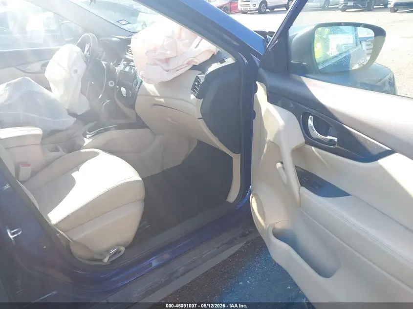 2017 NISSAN ROGUE S