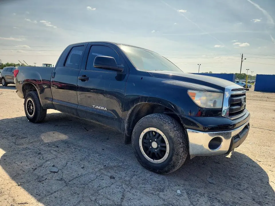 2013 TOYOTA TUNDRA DOUBLE CAB SR5  