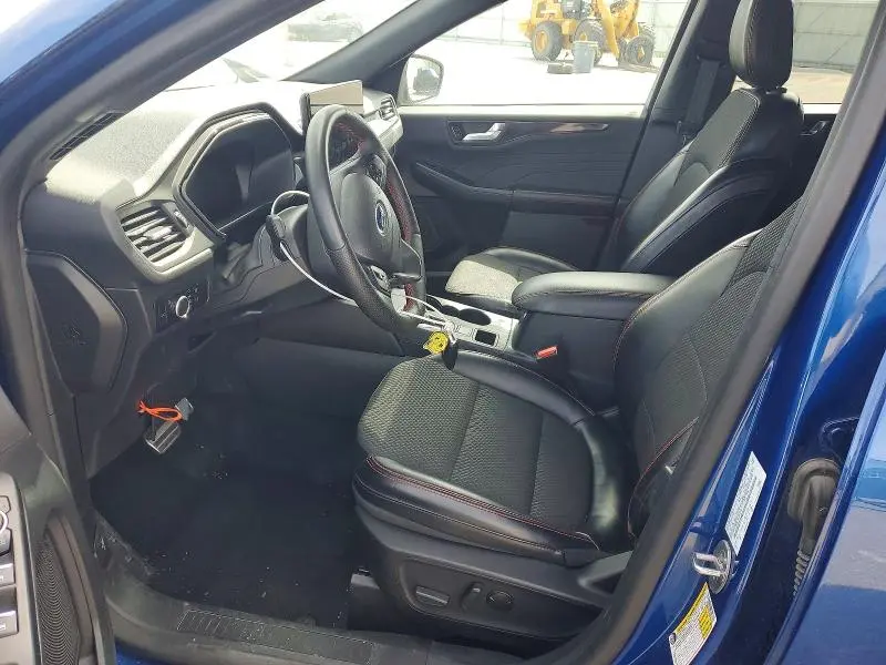 2023 FORD ESCAPE ST LINE  