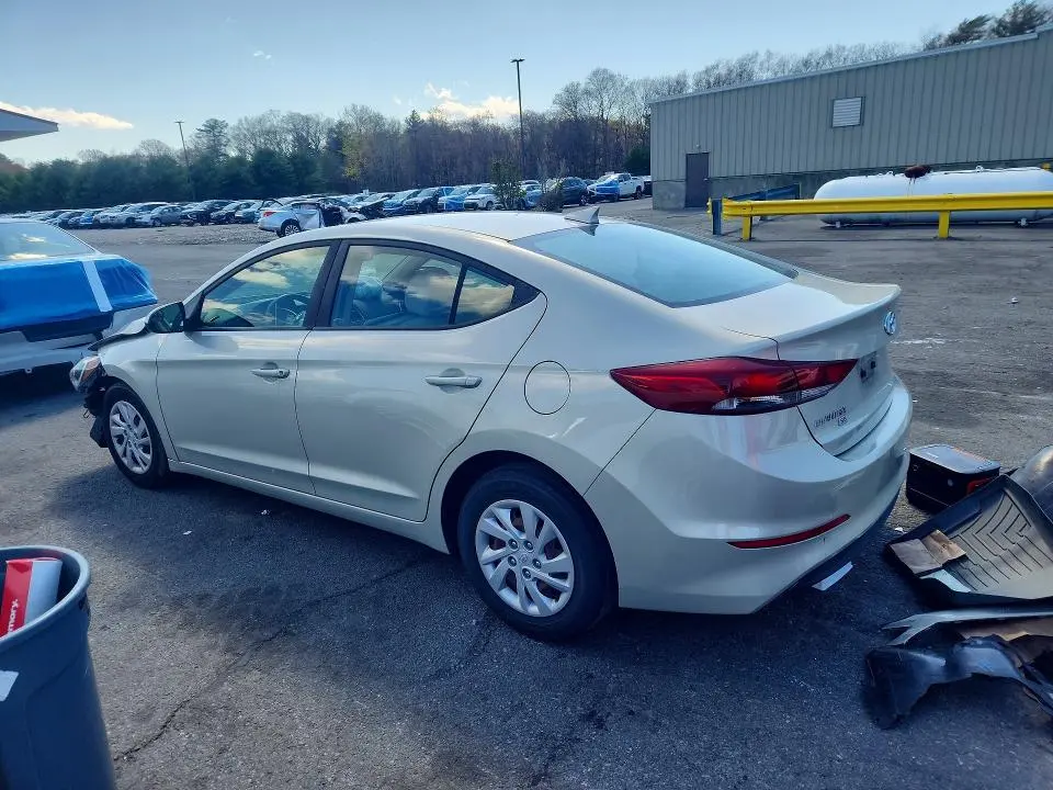 2017 HYUNDAI ELANTRA SE  