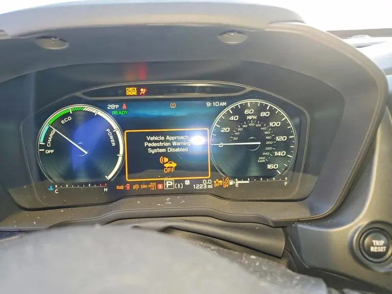 2025 SUBARU FORESTER LIMITED  