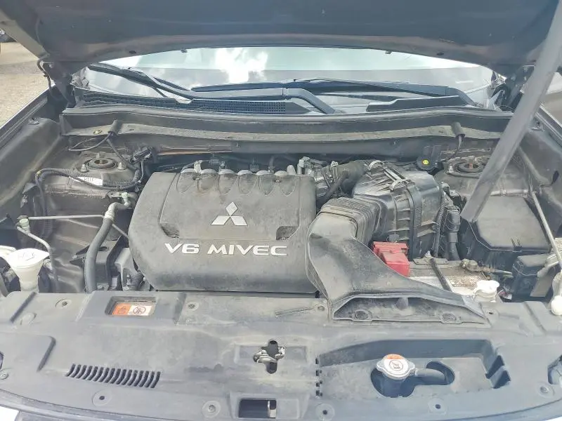 2016 MITSUBISHI OUTLANDER GT  