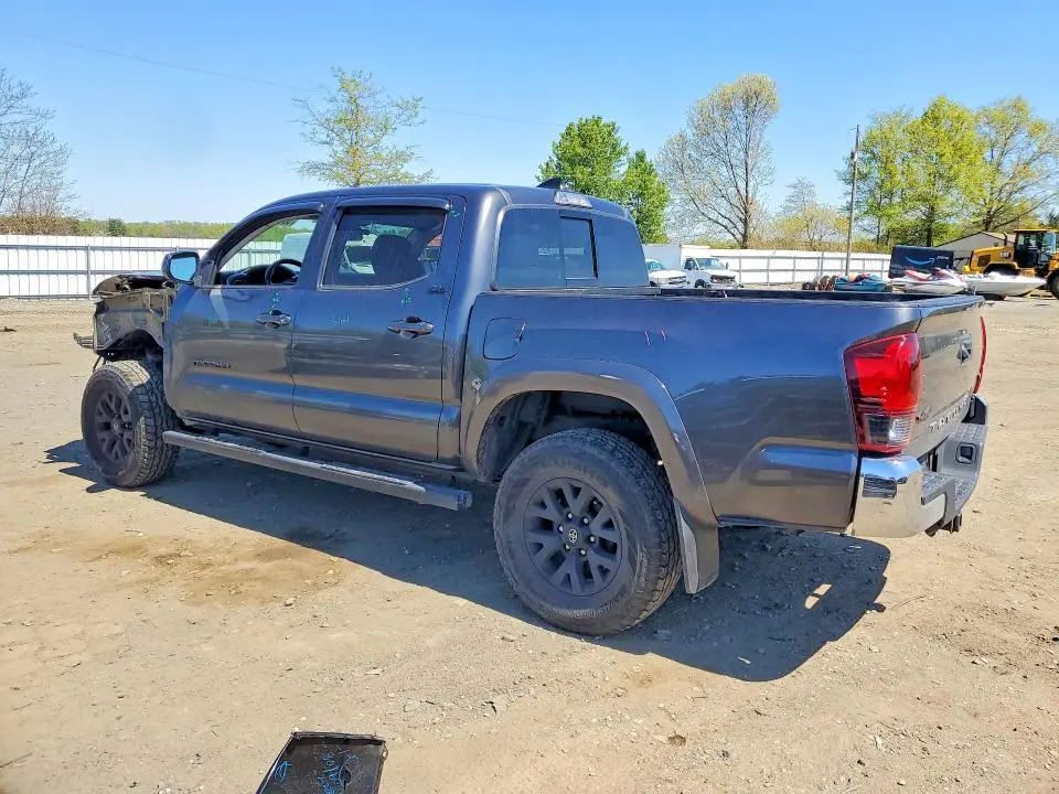 2018 TOYOTA TACOMA SR5 V6  