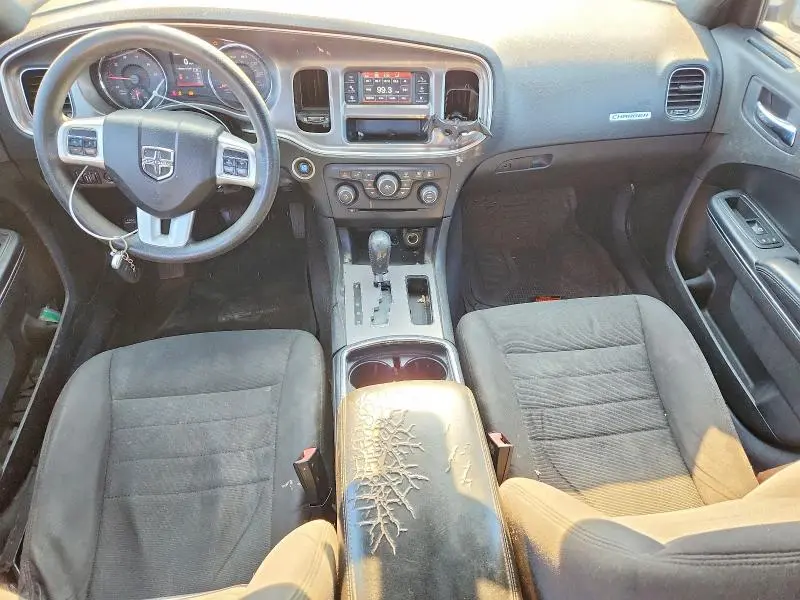 2012 DODGE CHARGER SE  