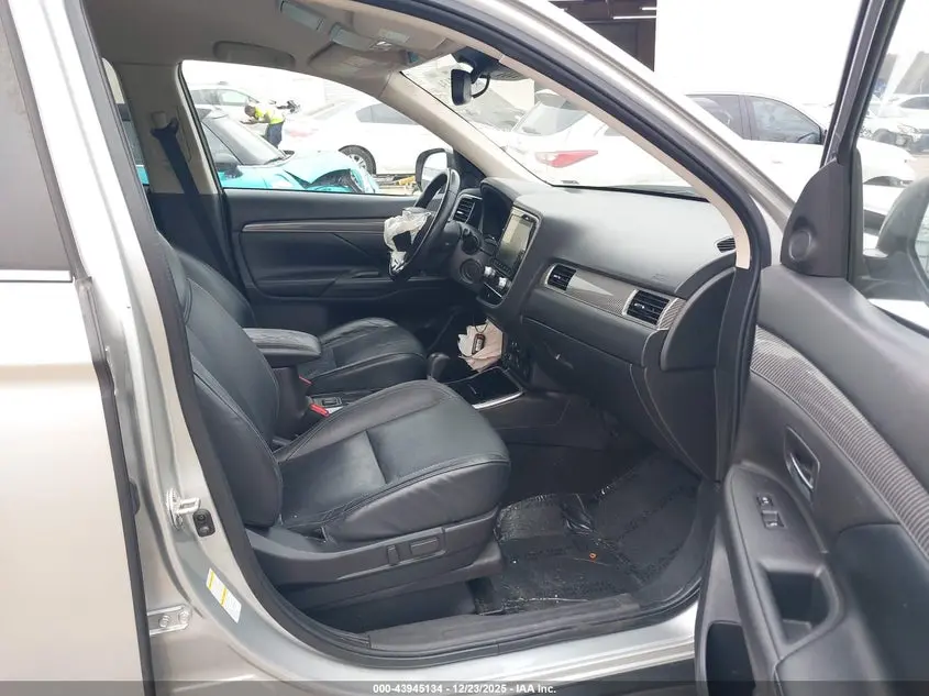 2020 MITSUBISHI OUTLANDER  