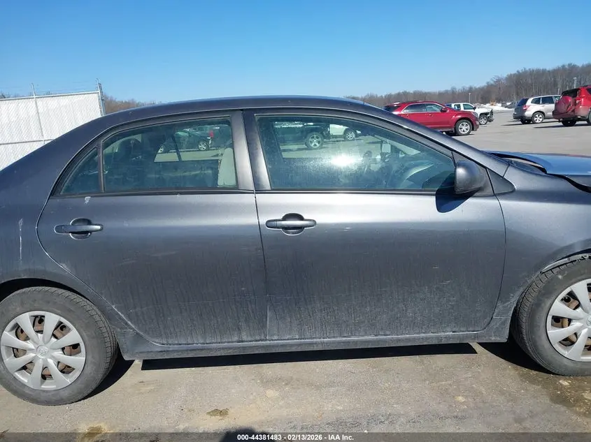 2011 TOYOTA COROLLA LE