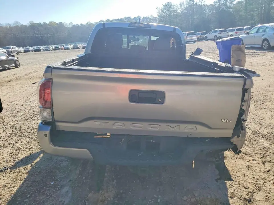 2016 TOYOTA TACOMA LIMITED  