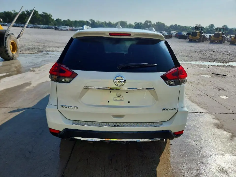 2018 NISSAN ROGUE SV  