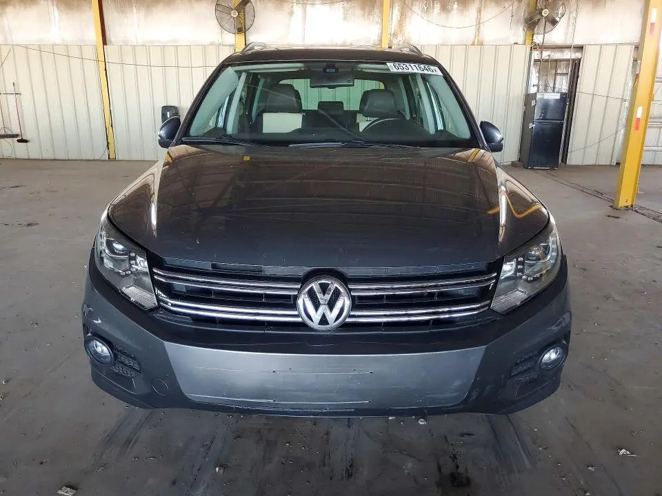 2016 VOLKSWAGEN TIGUAN S  