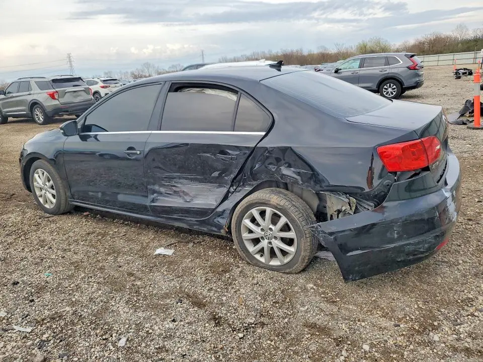 2013 VOLKSWAGEN JETTA SE  