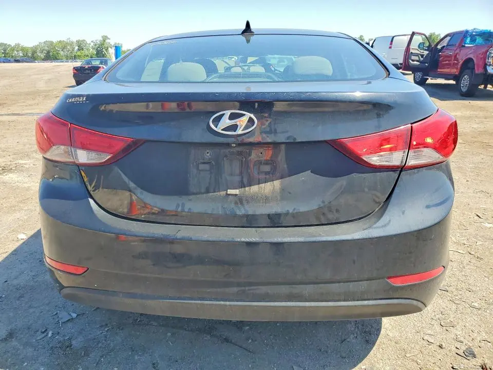 2014 HYUNDAI ELANTRA SE  