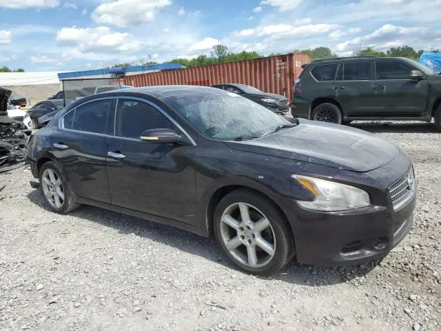 2010 NISSAN MAXIMA S  