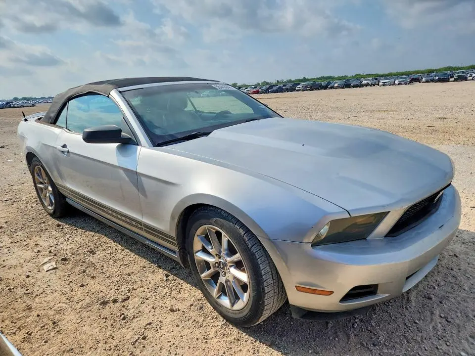 2010 FORD MUSTANG   