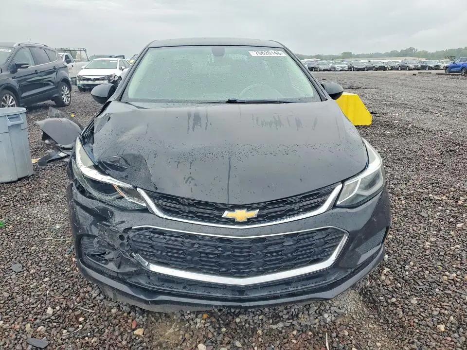 2017 CHEVROLET CRUZE LT  