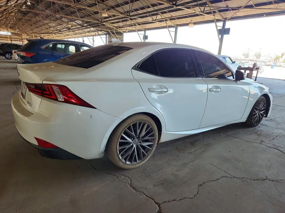 2016 LEXUS IS 200T  