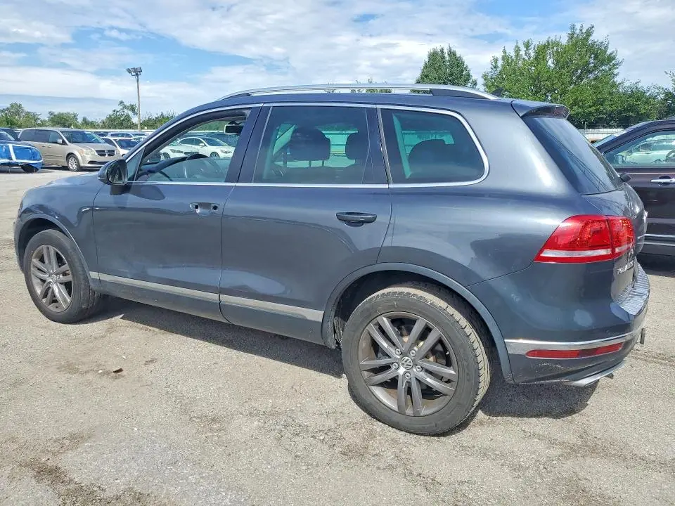 2015 VOLKSWAGEN TOUAREG V6 TDI  