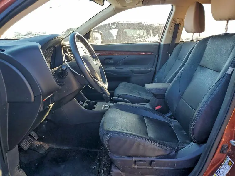 2014 MITSUBISHI OUTLANDER SE  