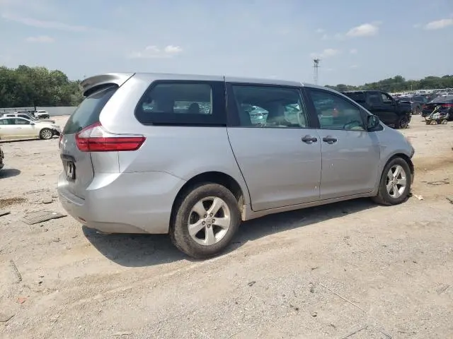 2017 TOYOTA SIENNA   