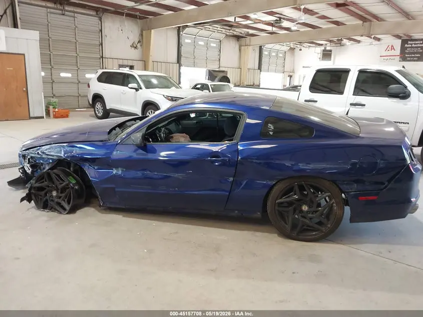2014 FORD MUSTANG V6