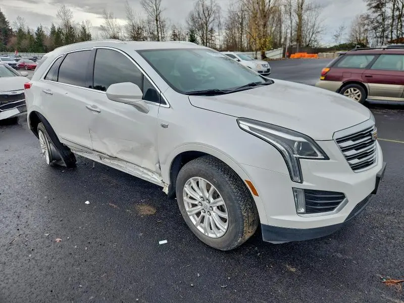 2017 CADILLAC XT5   