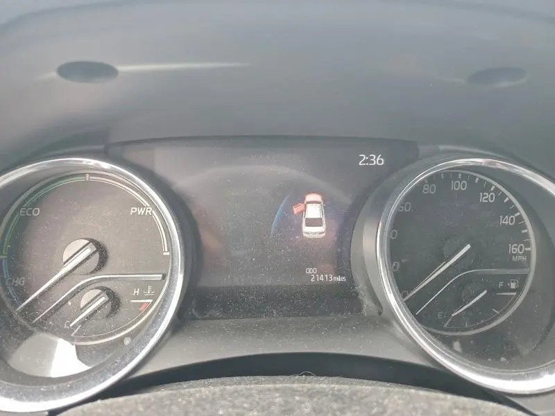 2020 TOYOTA CAMRY XLE  