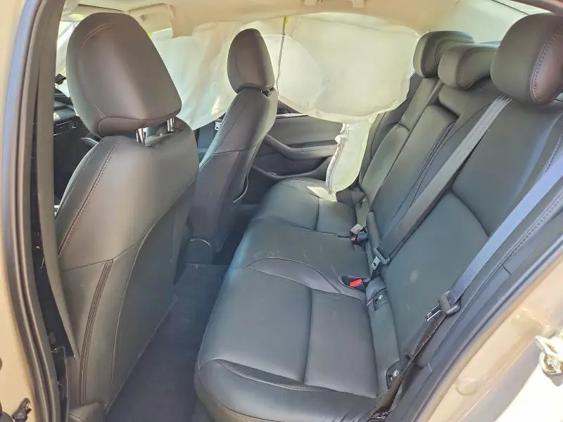 2025 MAZDA 3 PREFERRED  