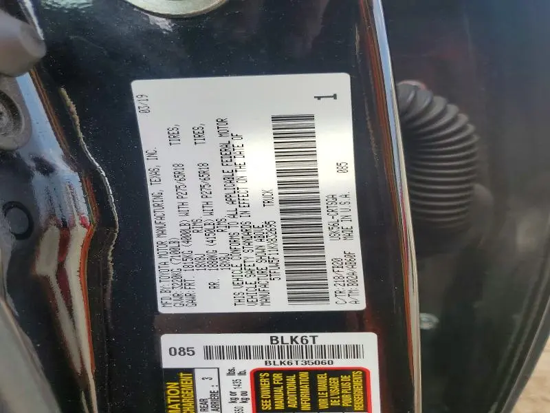 2019 TOYOTA TUNDRA SR5  