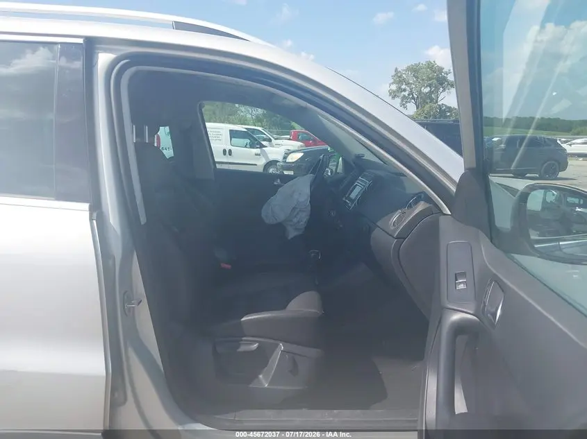 2013 VOLKSWAGEN TIGUAN SE