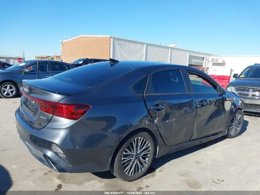 2024 KIA FORTE GT-LINE