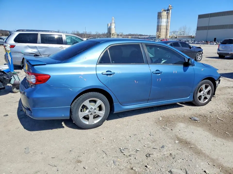 2013 TOYOTA COROLLA S  