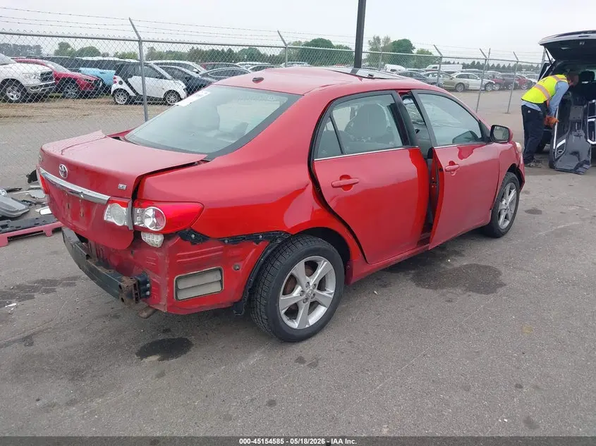 2013 TOYOTA COROLLA LE