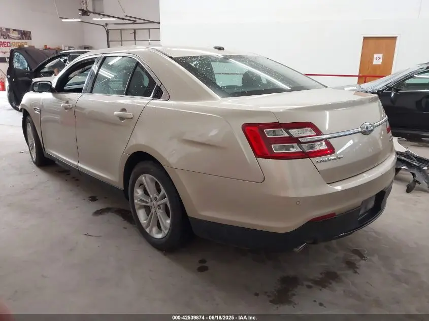 2018 FORD TAURUS SEL