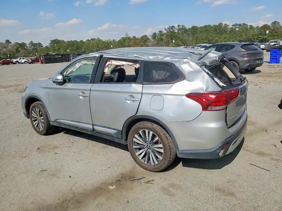 2020 MITSUBISHI OUTLANDER SE  