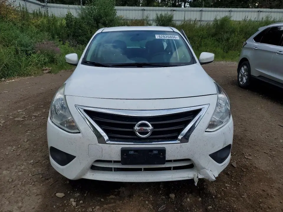 2015 NISSAN VERSA 1.6 SV  