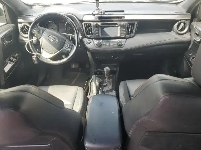 2018 TOYOTA RAV4 SE  