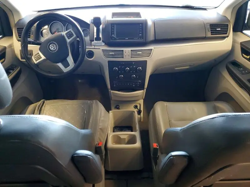 2012 VOLKSWAGEN ROUTAN SE  
