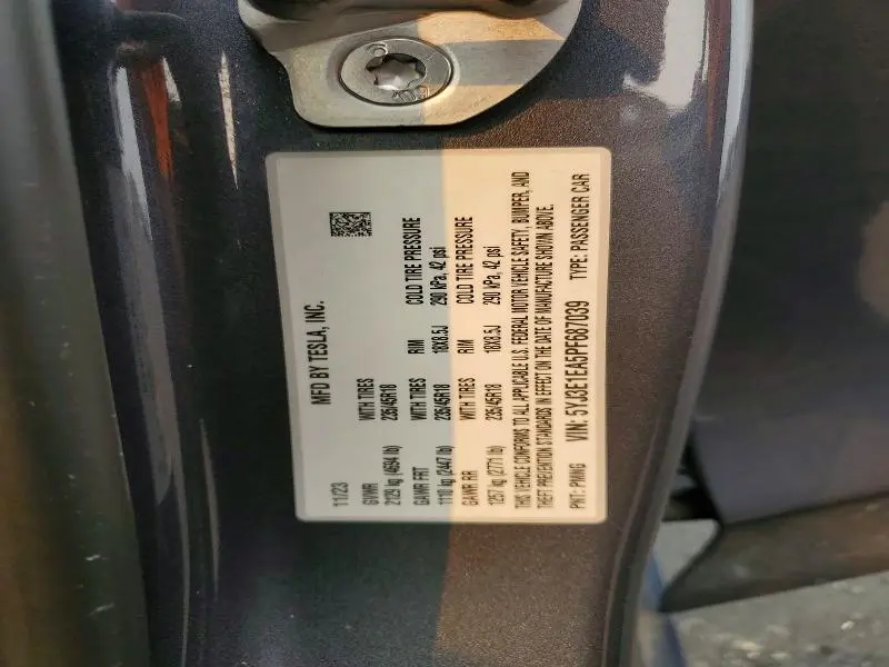 2023 TESLA MODEL 3   