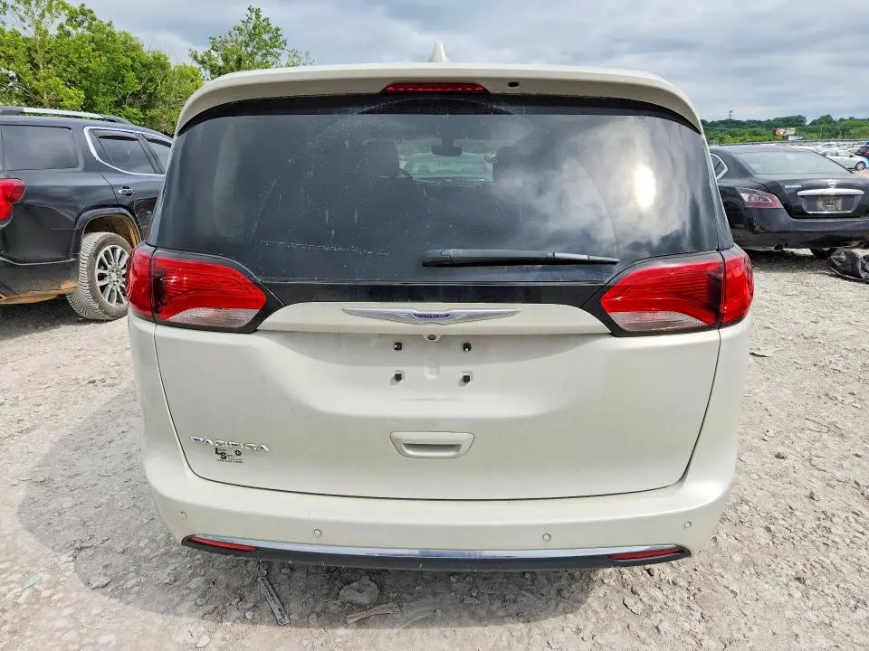 2020 CHRYSLER PACIFICA TOURING  