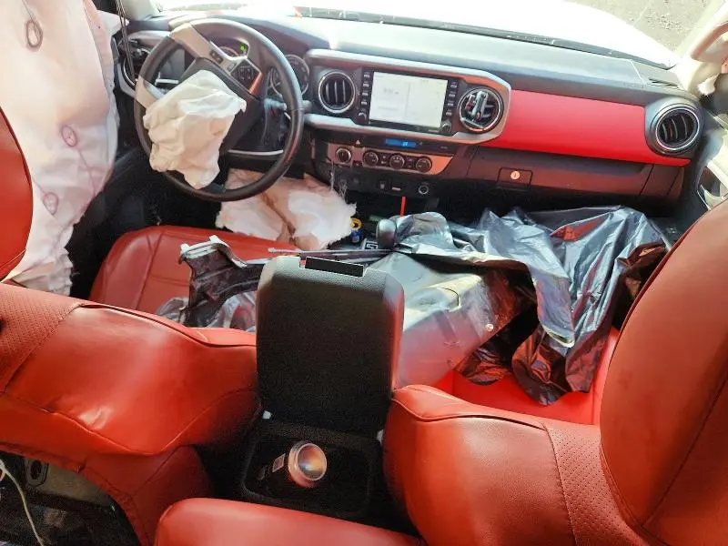 2021 TOYOTA TACOMA SR5 V6  