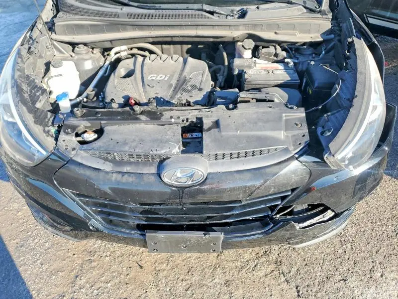 2015 HYUNDAI TUCSON SE  