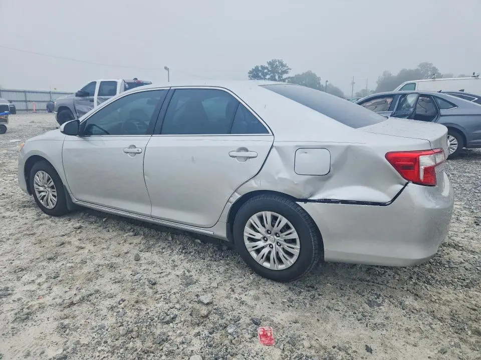 2014 TOYOTA CAMRY LE  