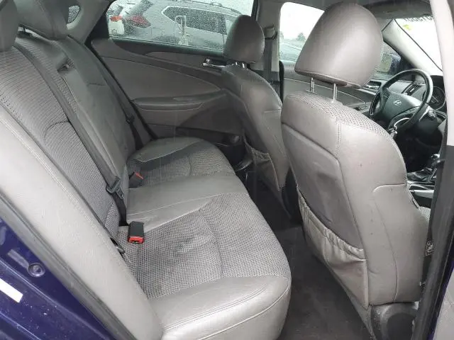 2011 HYUNDAI SONATA SE  