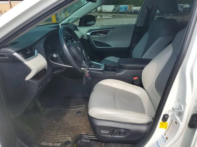 2019 TOYOTA RAV4 LIMITED  